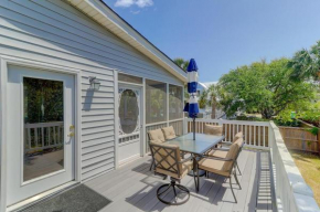 8 44th Avenue